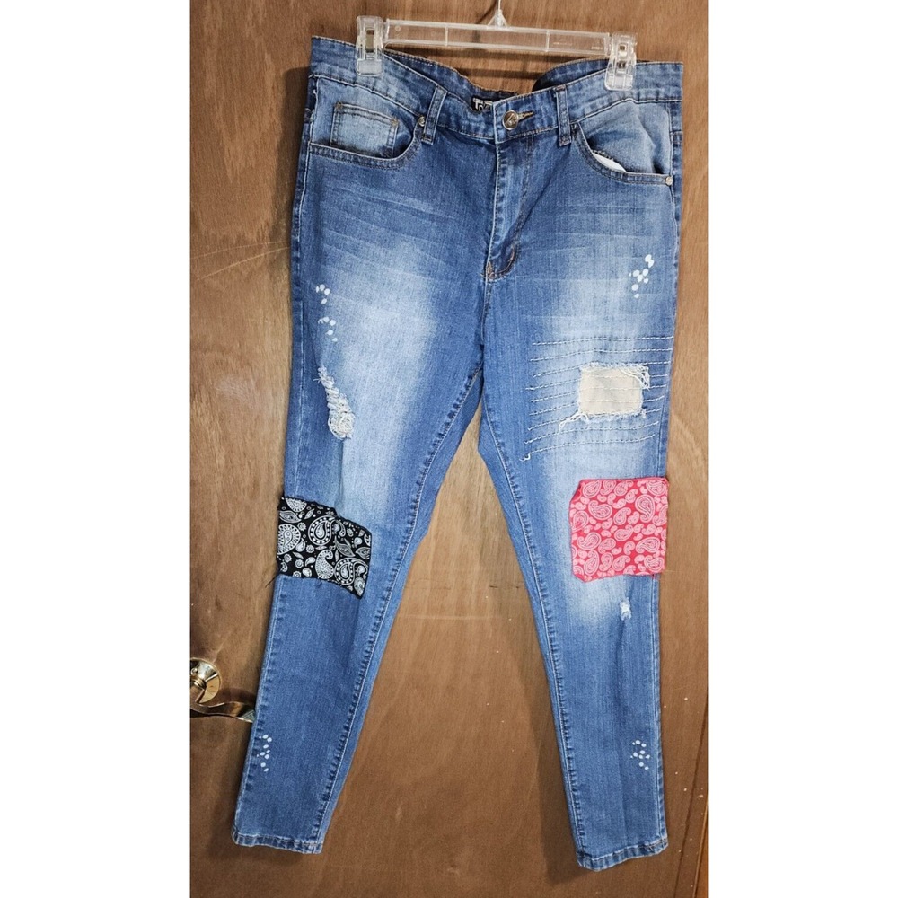 Tailored Recreation TR Premium Y2K‎ Patched Distressed Skinny Jeans 34X32 *EUC